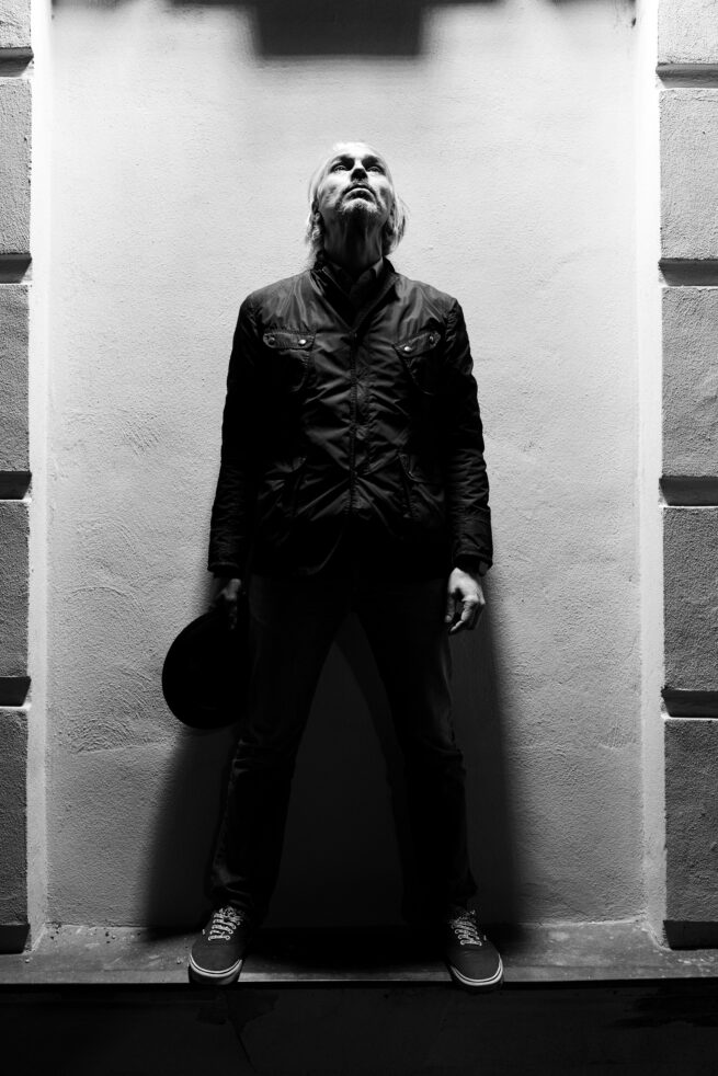 Im Schatten der Superkraft.